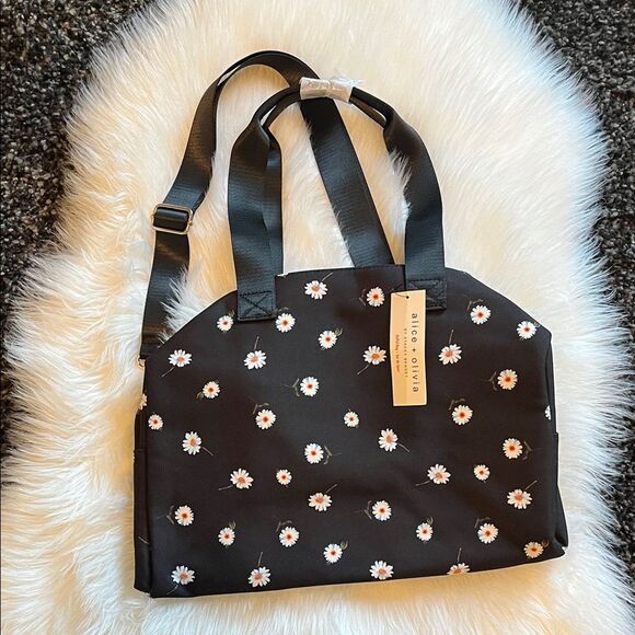 New! Alice + Olivia by Stacey Bendet  Daisy Print Duffel Bag - Picture 3 of 16